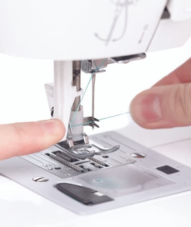 SINGER Fashion Mate 3333 Beginner Sewing Machine view 3